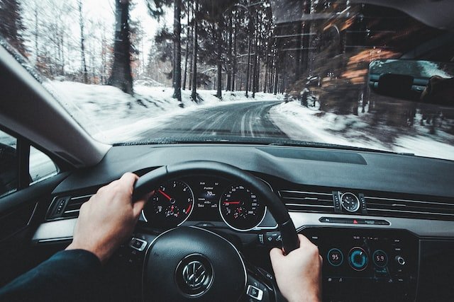 Rijden in de sneeuw met zomerbanden
